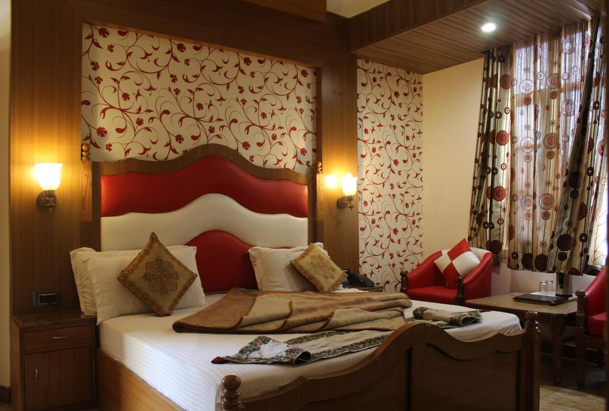 Sagrika Resort Dalhousie Ngoại thất bức ảnh